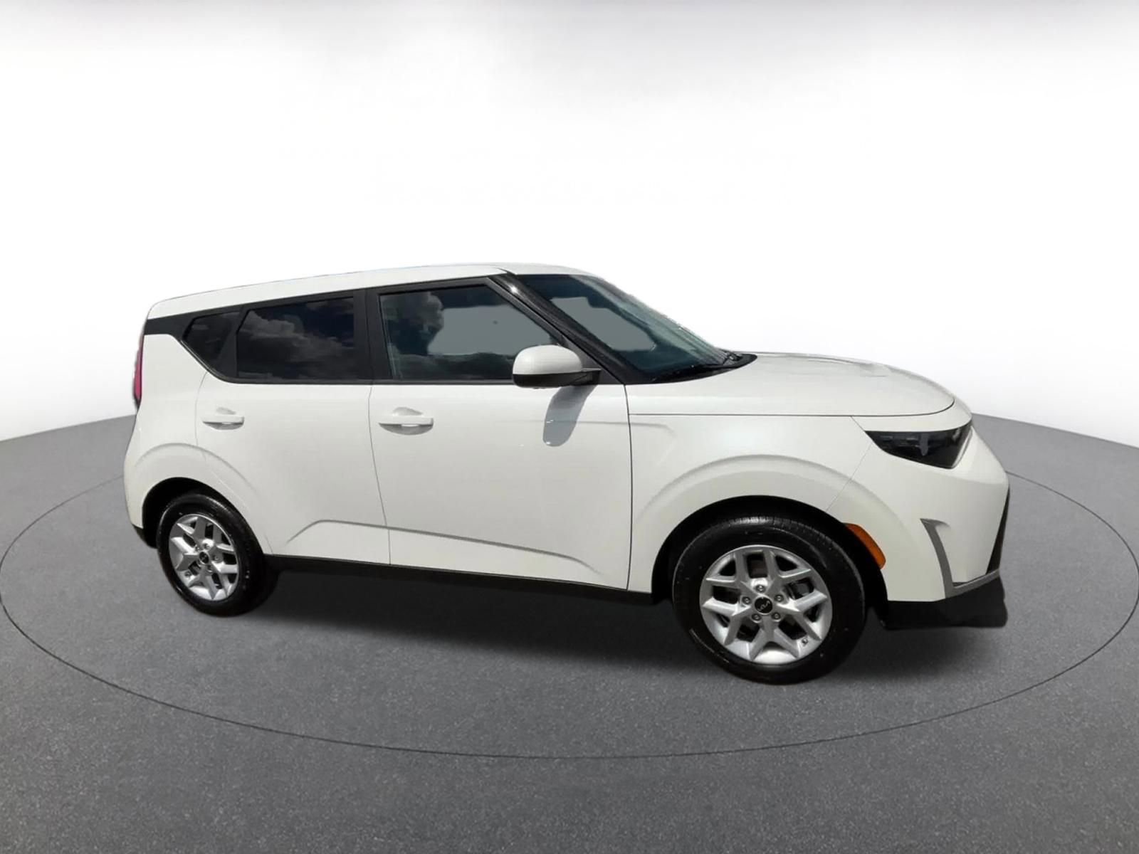 Thumbnail: 2025 Kia Soul - 2