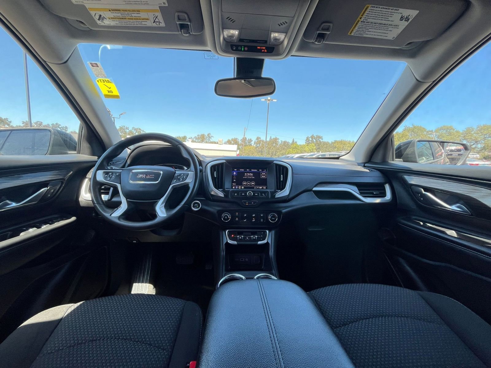Thumbnail: 2024 GMC Terrain - 32