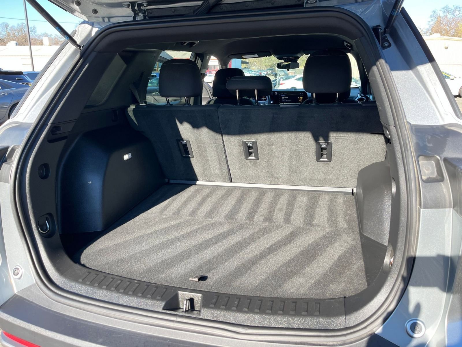 Thumbnail: 2025 Chevrolet Equinox - 30