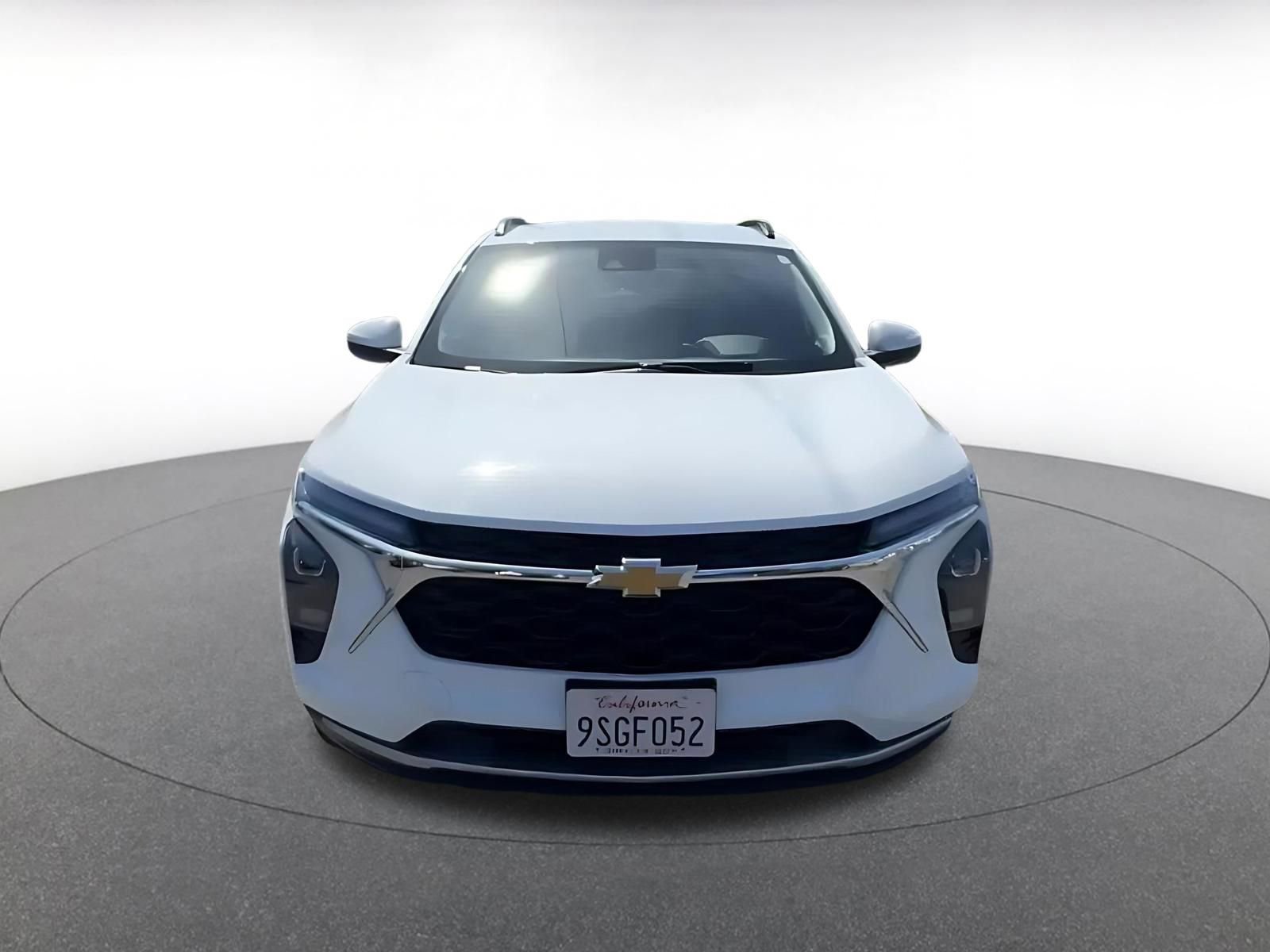 Thumbnail: 2025 Chevrolet Trax - 4