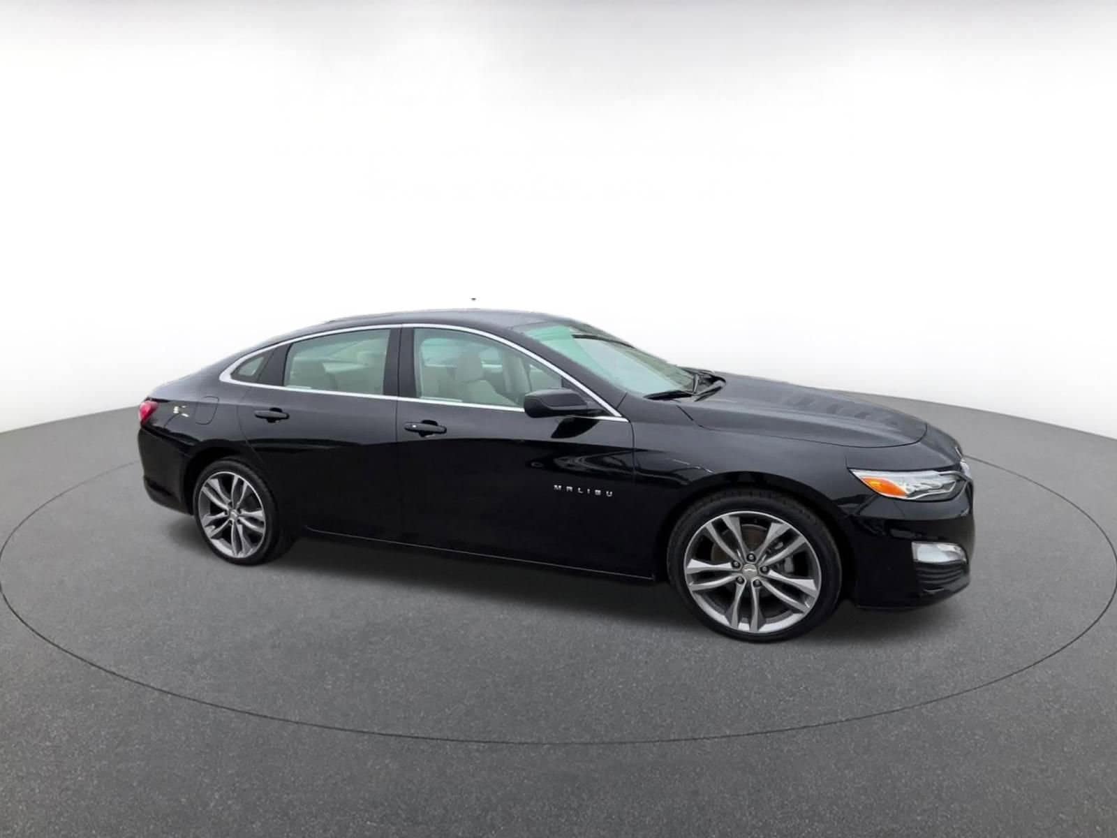 Thumbnail: 2024 Chevrolet Malibu - 2