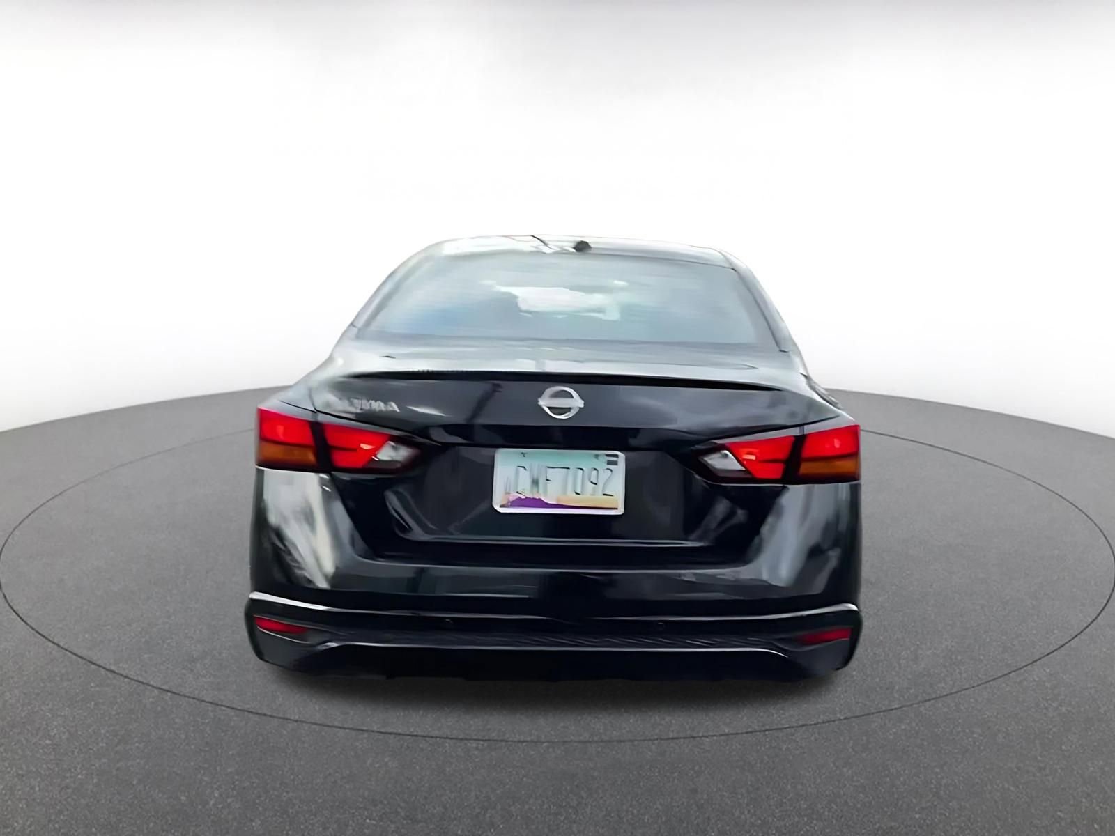 Thumbnail: 2025 Nissan Altima - 12