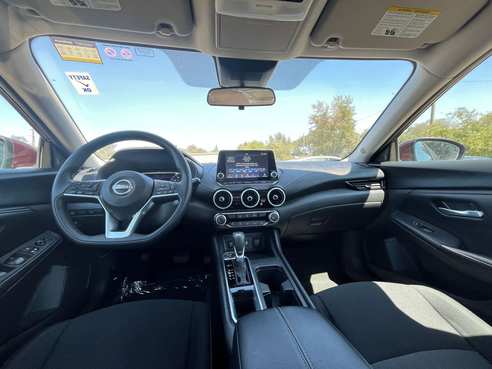 Thumbnail: 2024 Nissan Sentra - 31