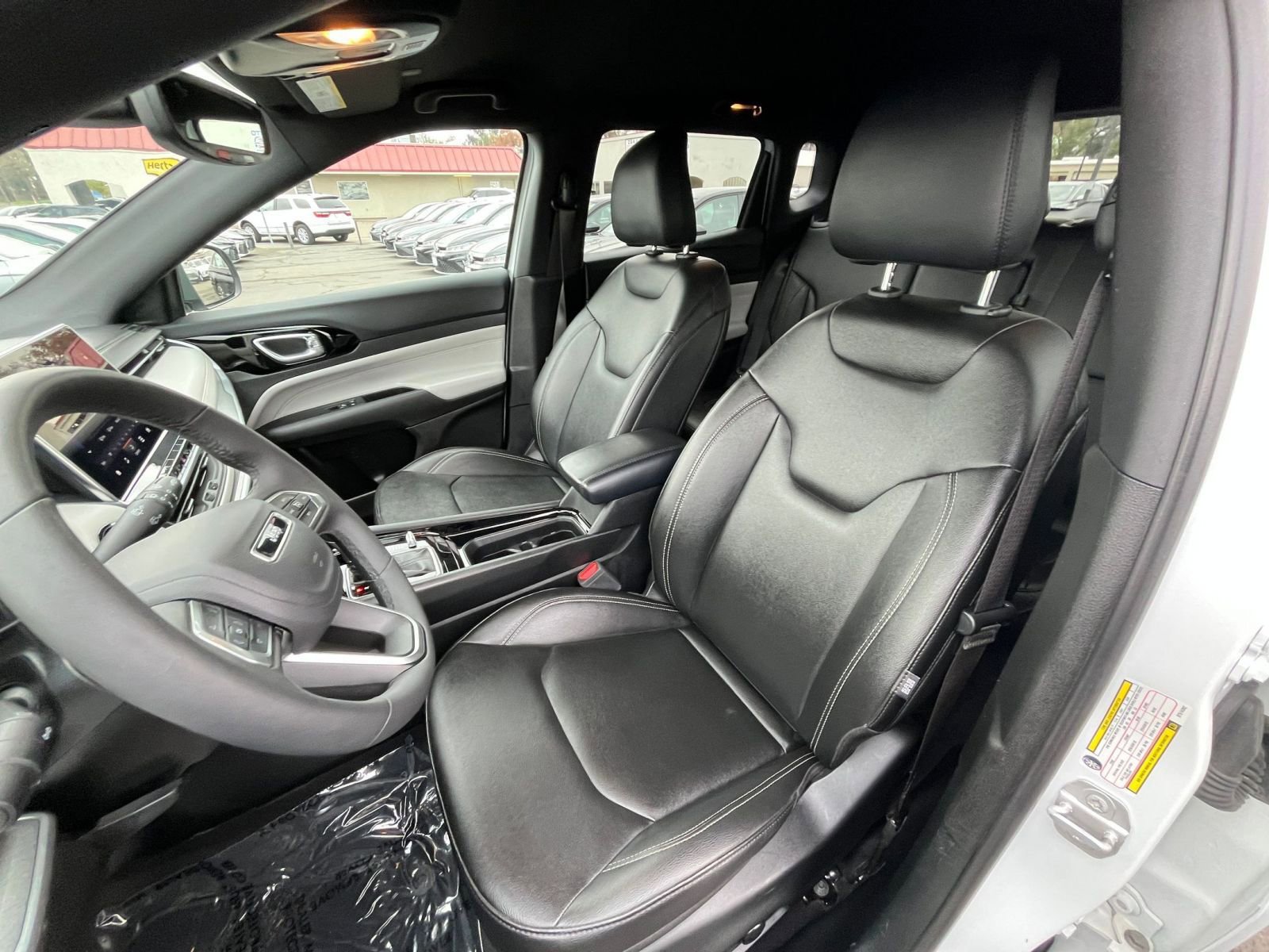 Thumbnail: 2025 Jeep Compass - 30