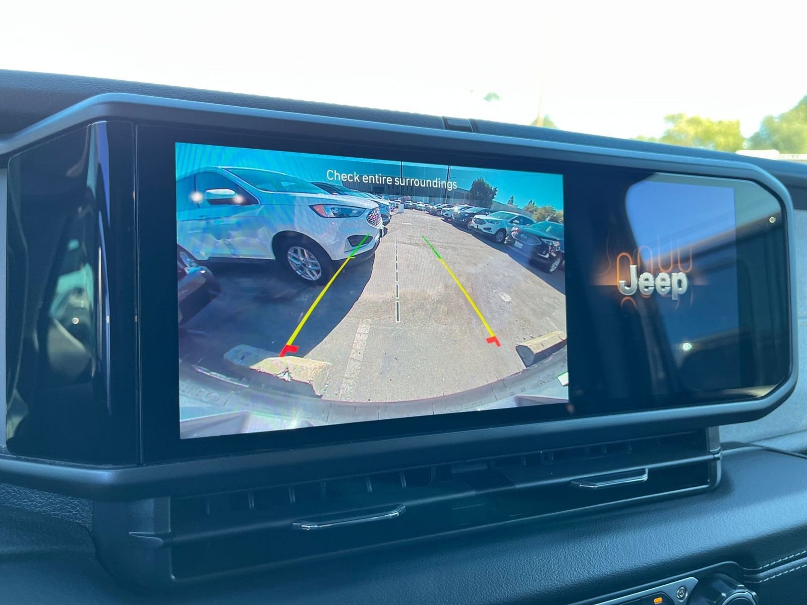 Thumbnail: 2025 Jeep Wrangler - 25