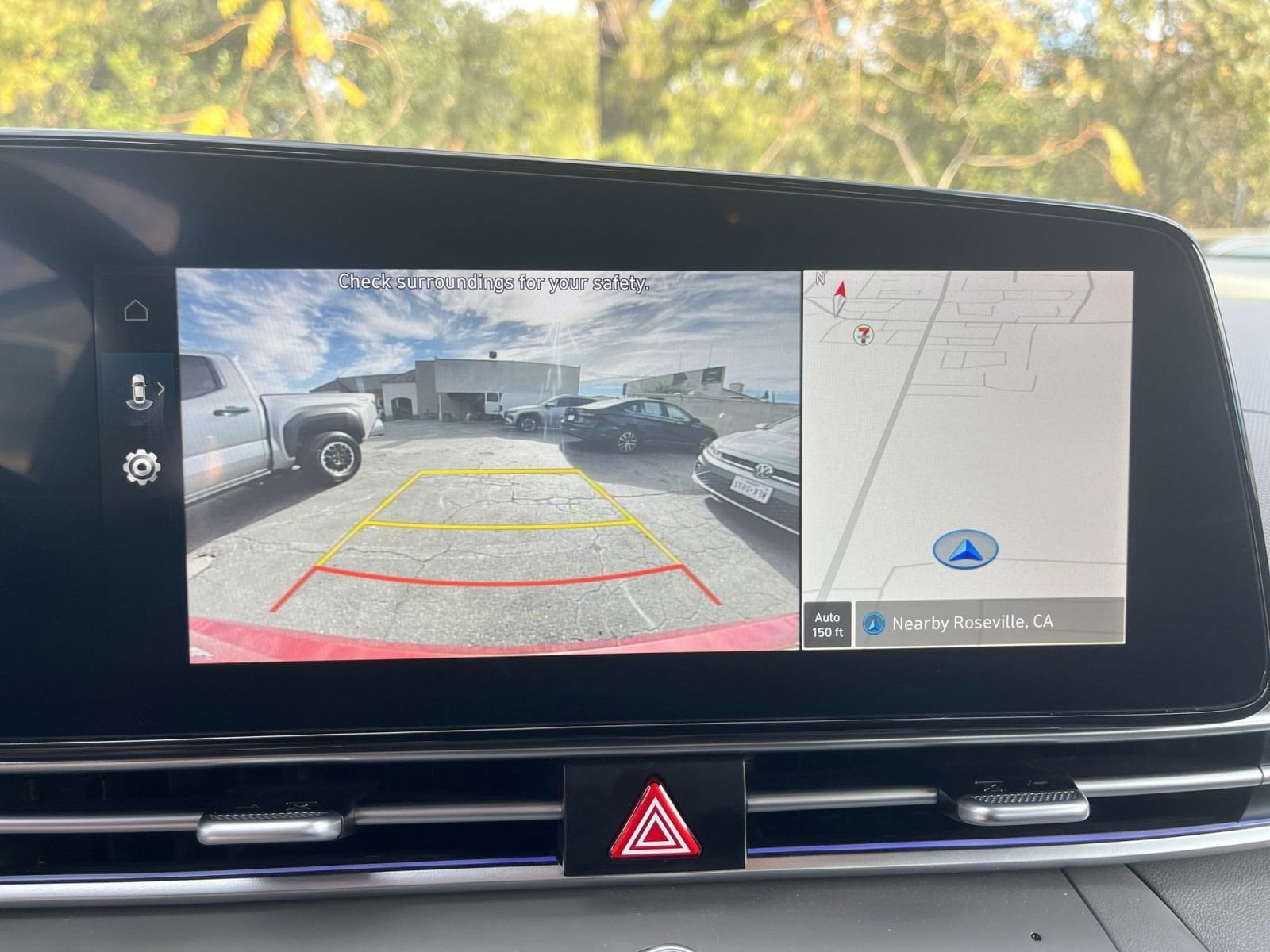 Thumbnail: 2025 Hyundai Elantra - 17