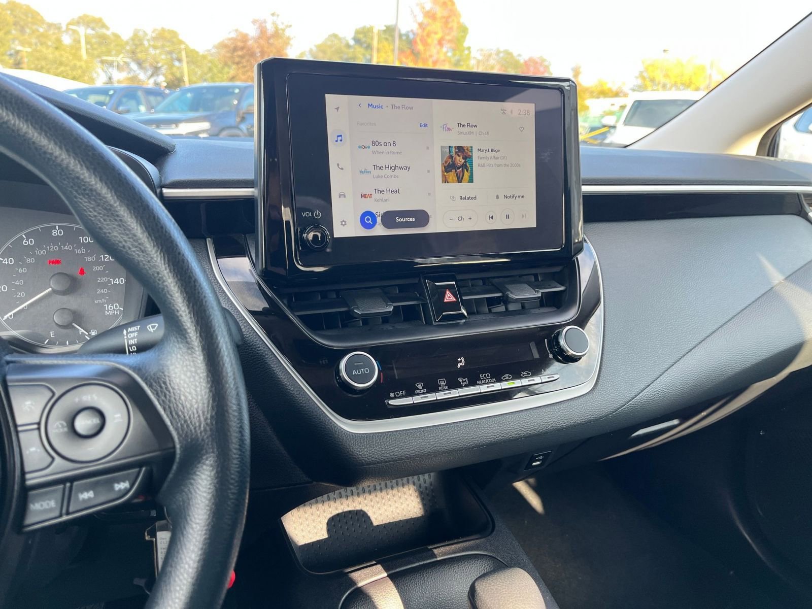 Thumbnail: 2025 Toyota Corolla - 18