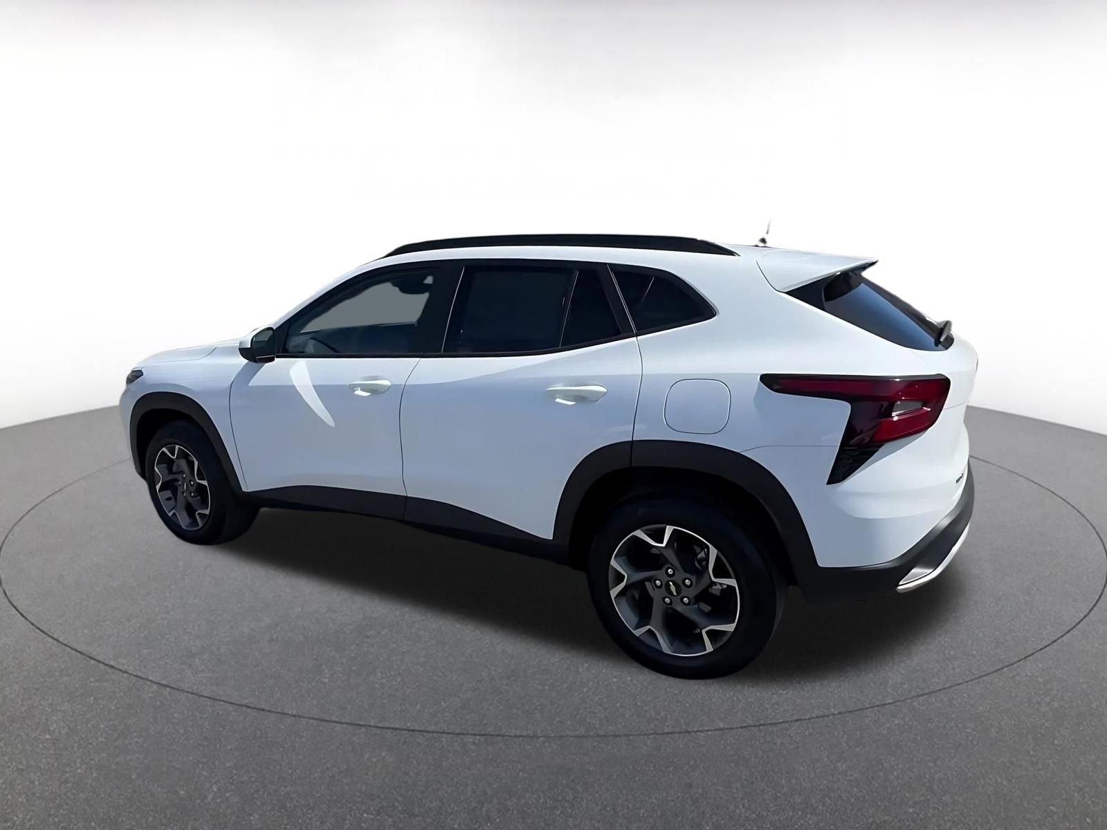 Thumbnail: 2025 Chevrolet Trax - 11