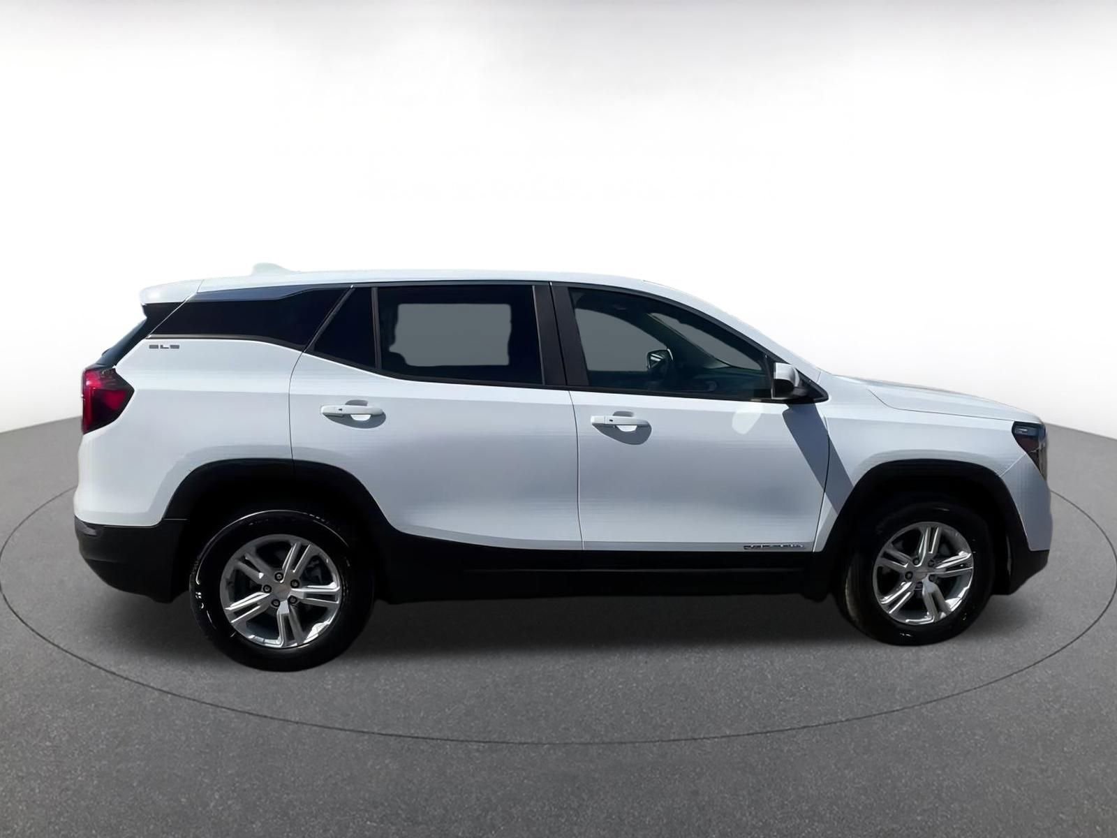 Thumbnail: 2024 GMC Terrain - 16