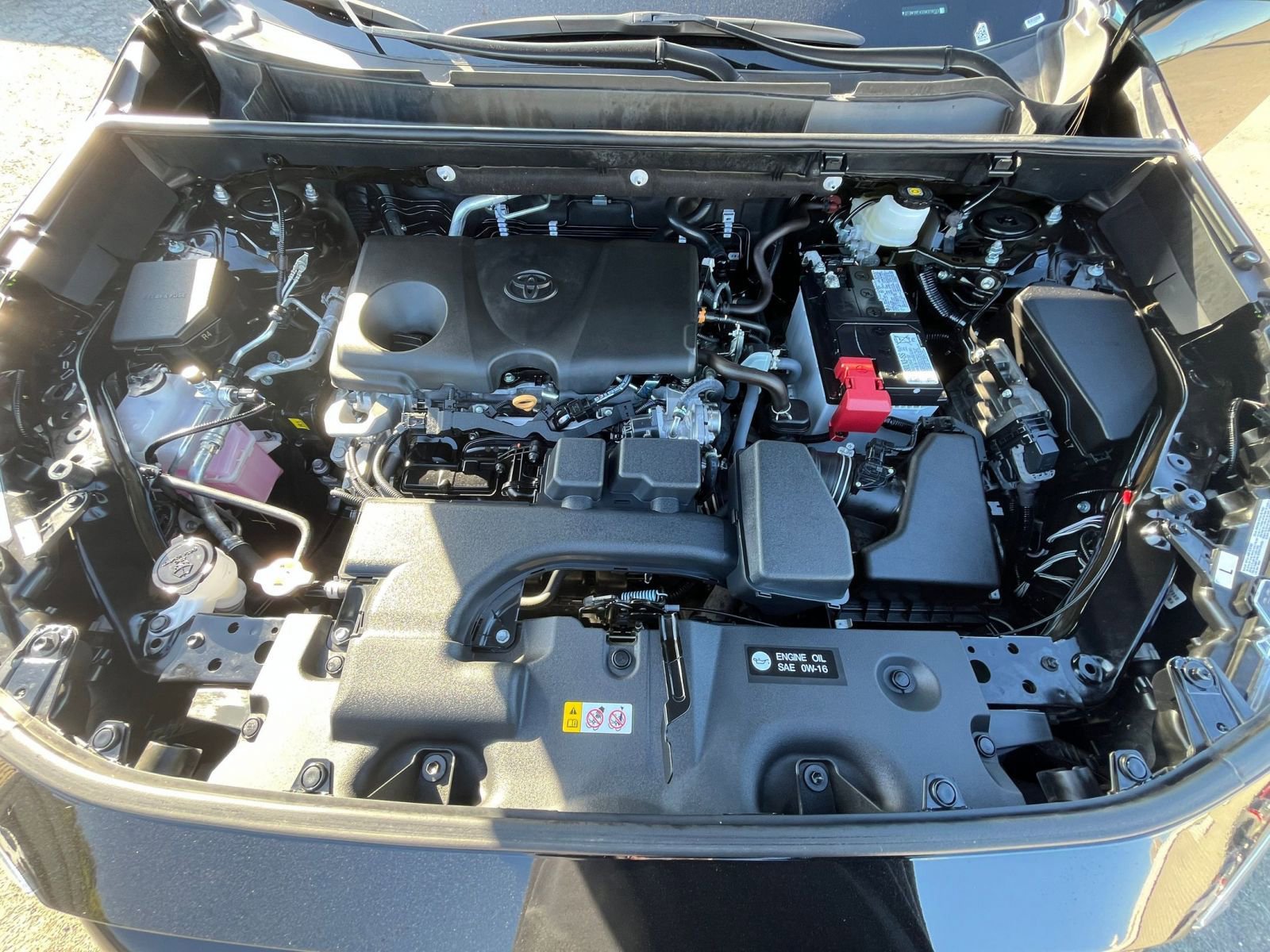 Thumbnail: 2025 Toyota RAV4 - 32