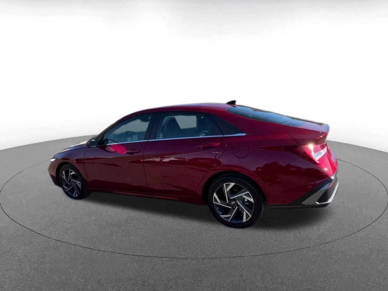 Thumbnail: 2025 Hyundai Elantra - 10