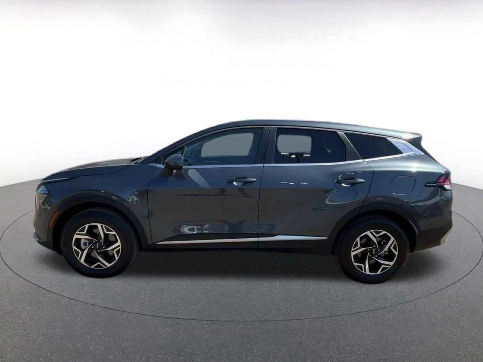 2024 Kia Sportage LX 8