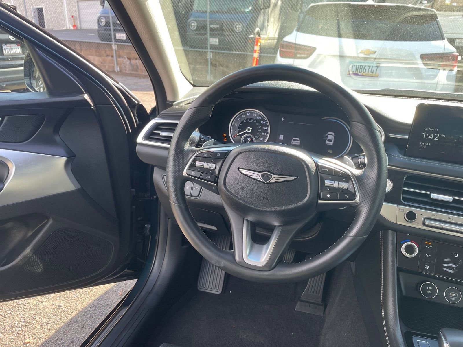 Thumbnail: 2025 Genesis G70 - 34