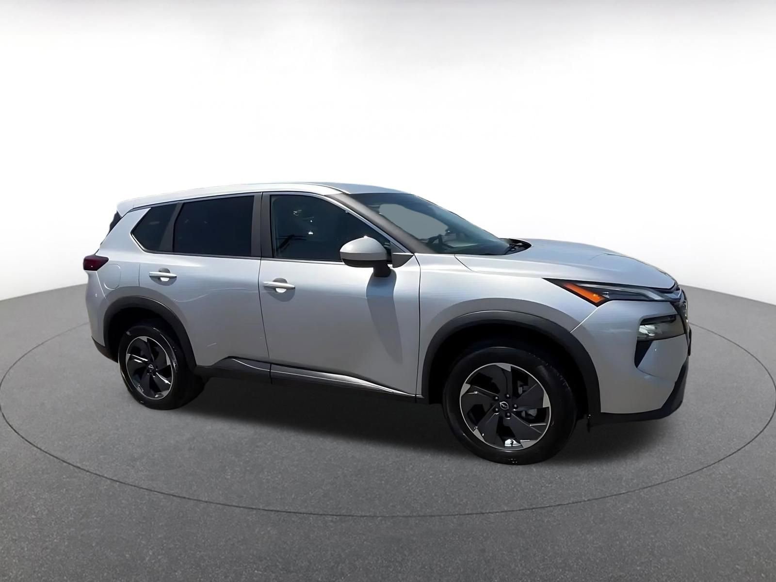 Thumbnail: 2025 Nissan Rogue - 2