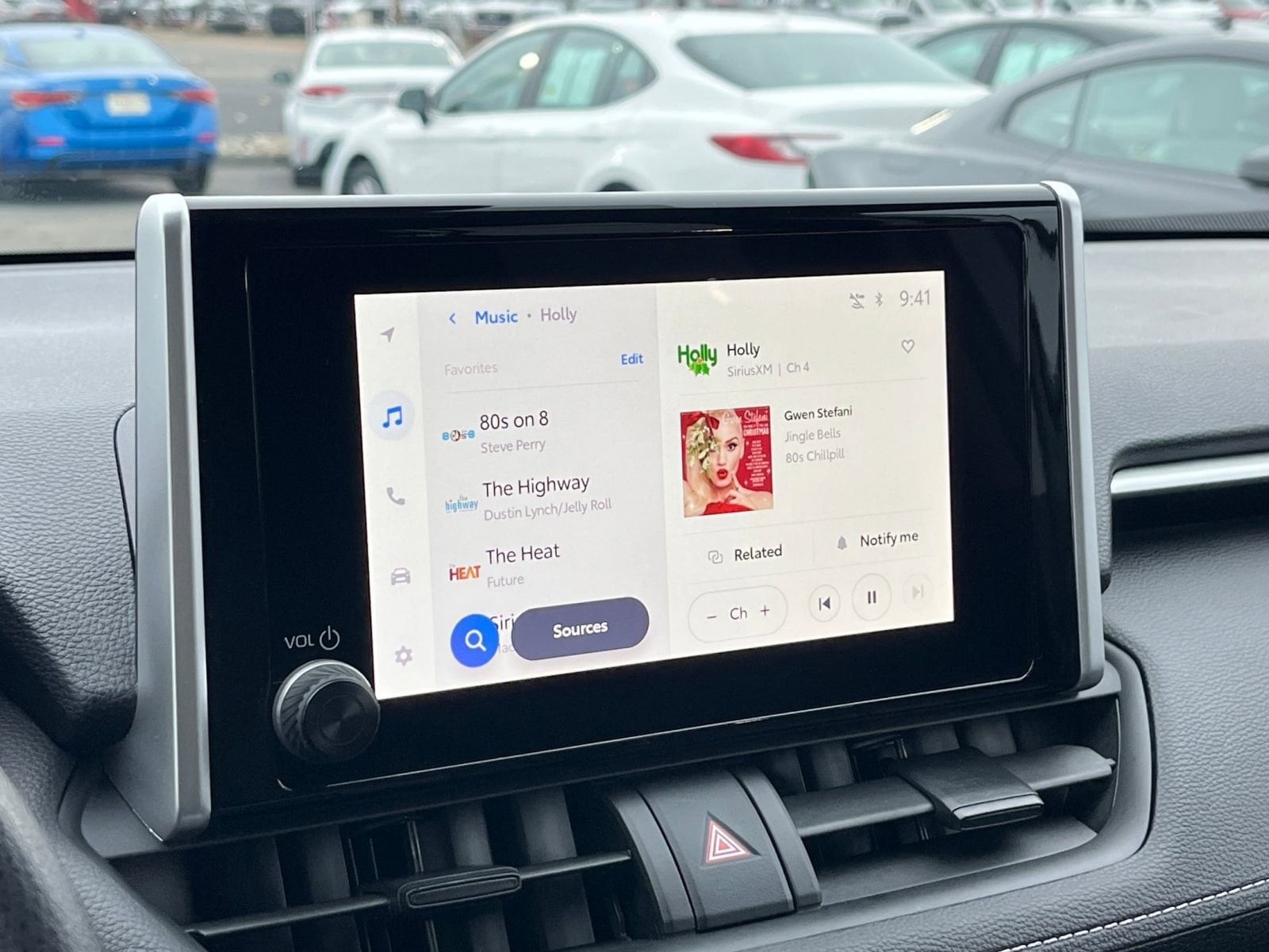 Thumbnail: 2025 Toyota RAV4 - 21