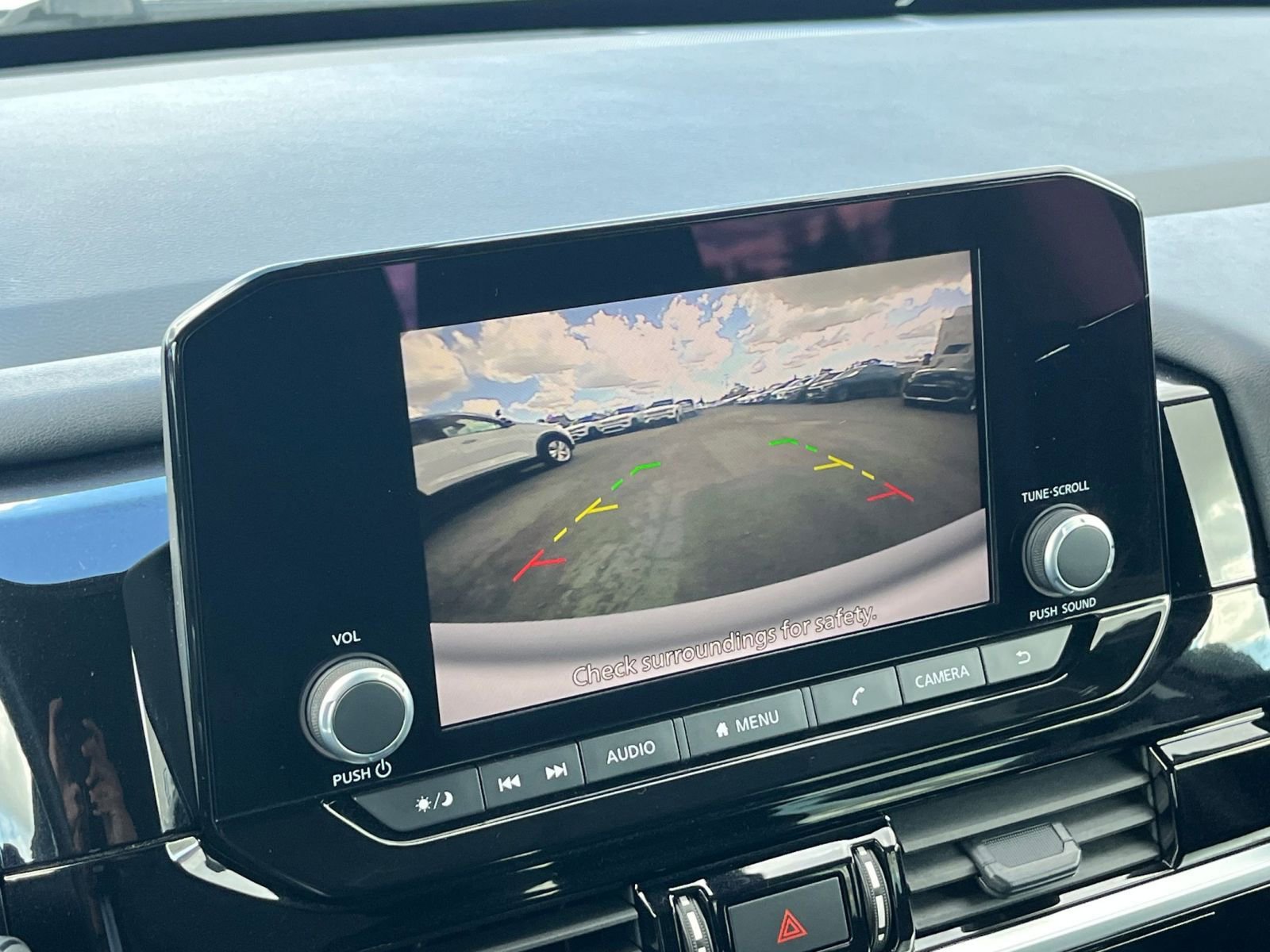 Thumbnail: 2025 Nissan Pathfinder - 25