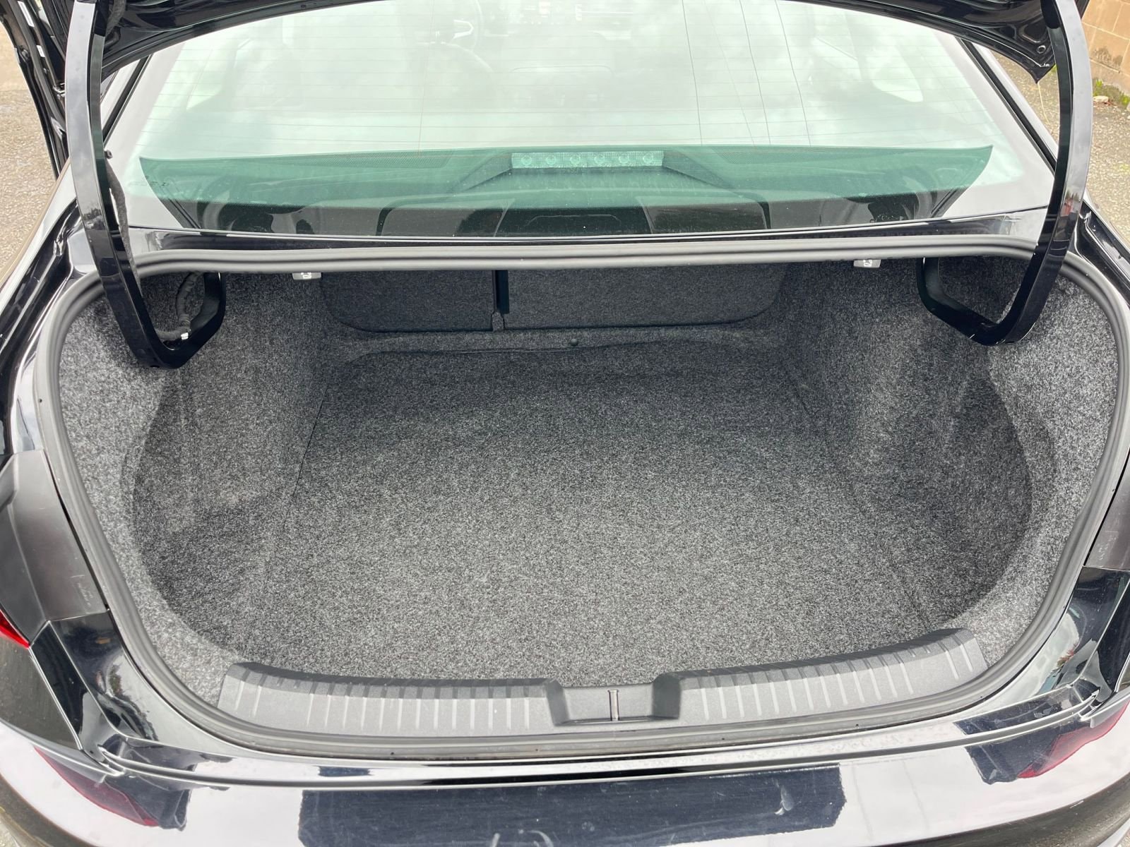 Thumbnail: 2025 Volkswagen Jetta - 30