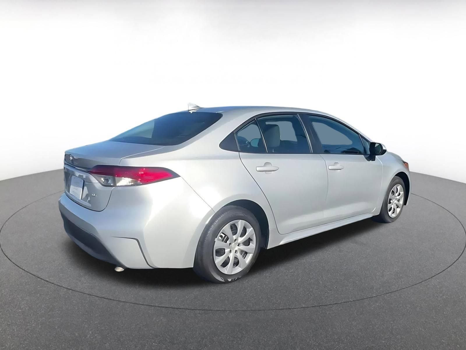 Thumbnail: 2025 Toyota Corolla - 14