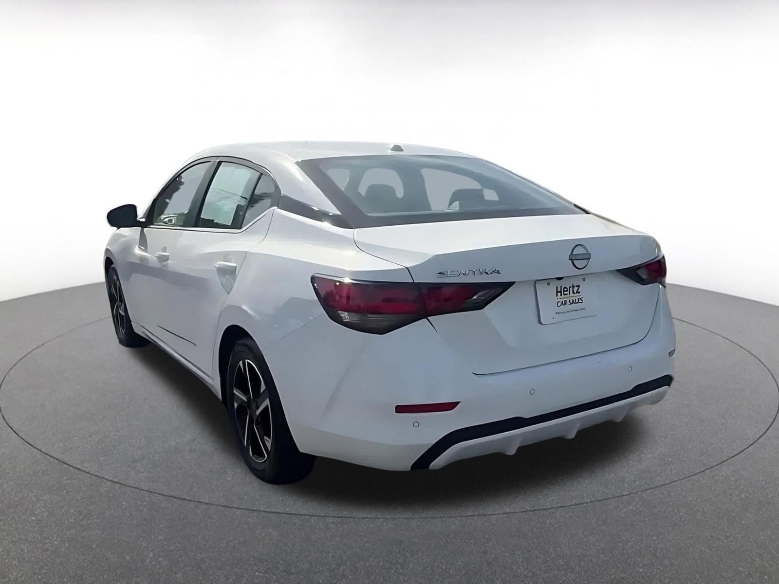 Thumbnail: 2025 Nissan Sentra - 11