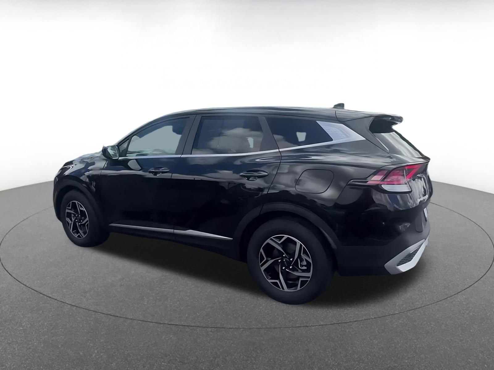 Thumbnail: 2025 Kia Sportage - 10