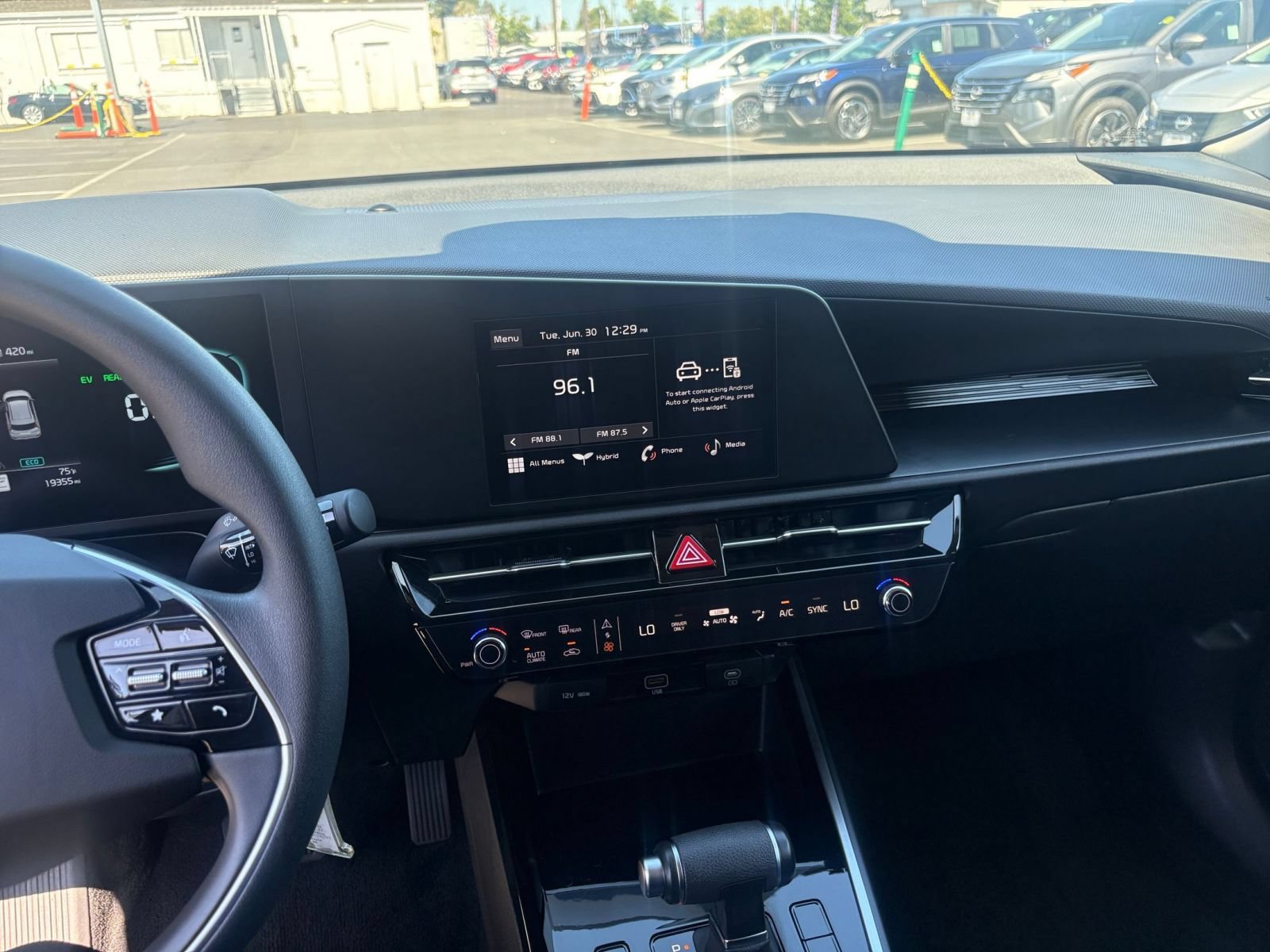 Thumbnail: 2026 Kia Niro - 17