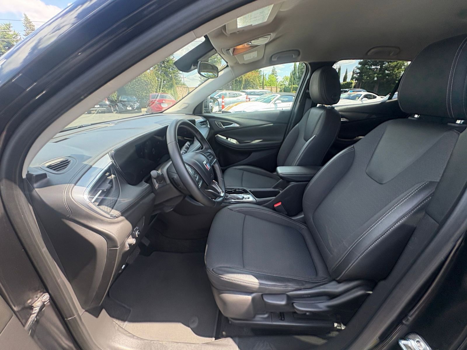 Thumbnail: 2025 Buick Encore GX - 25