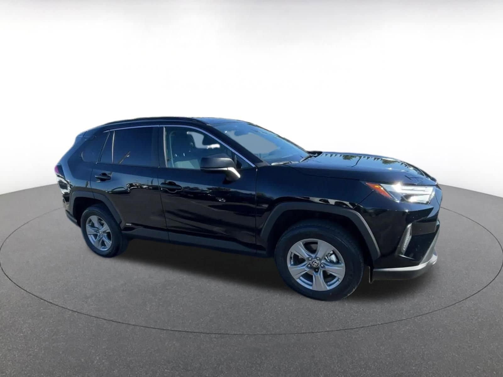 Thumbnail: 2025 Toyota RAV4 - 2