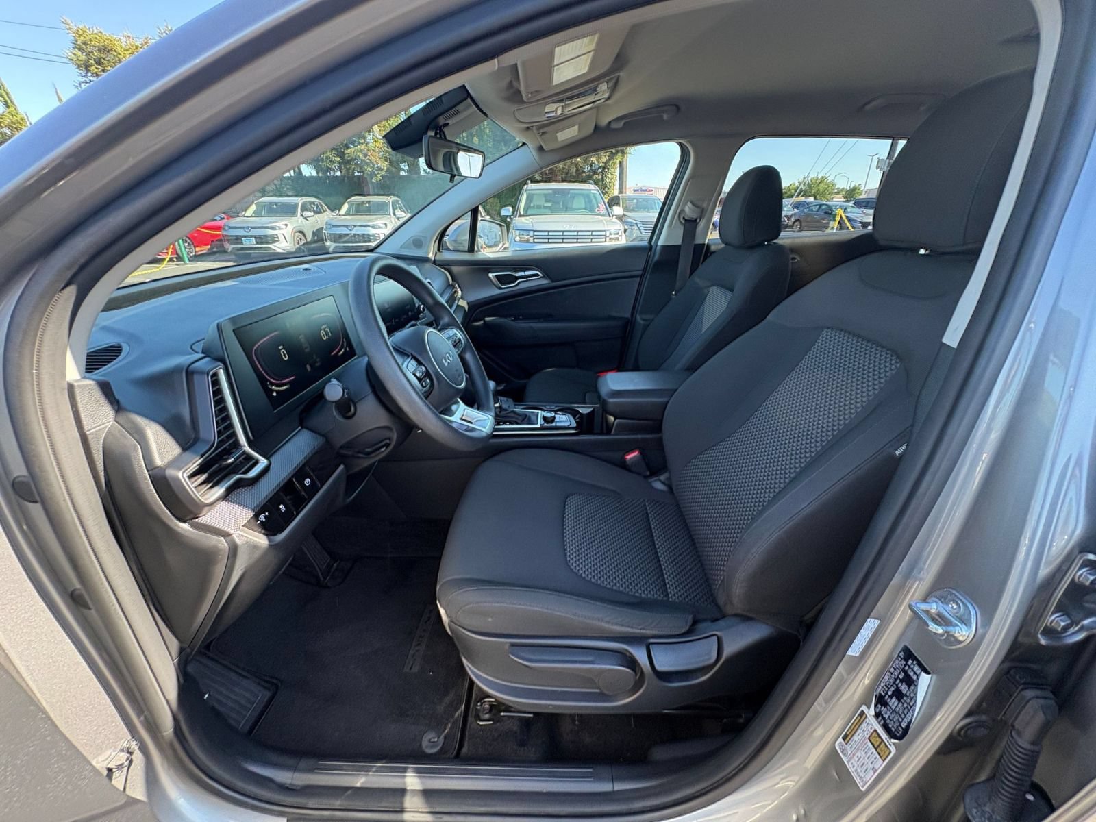 Thumbnail: 2025 Kia Sportage - 25