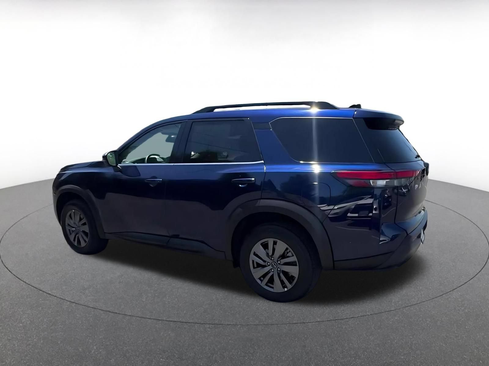 Thumbnail: 2025 Nissan Pathfinder - 10