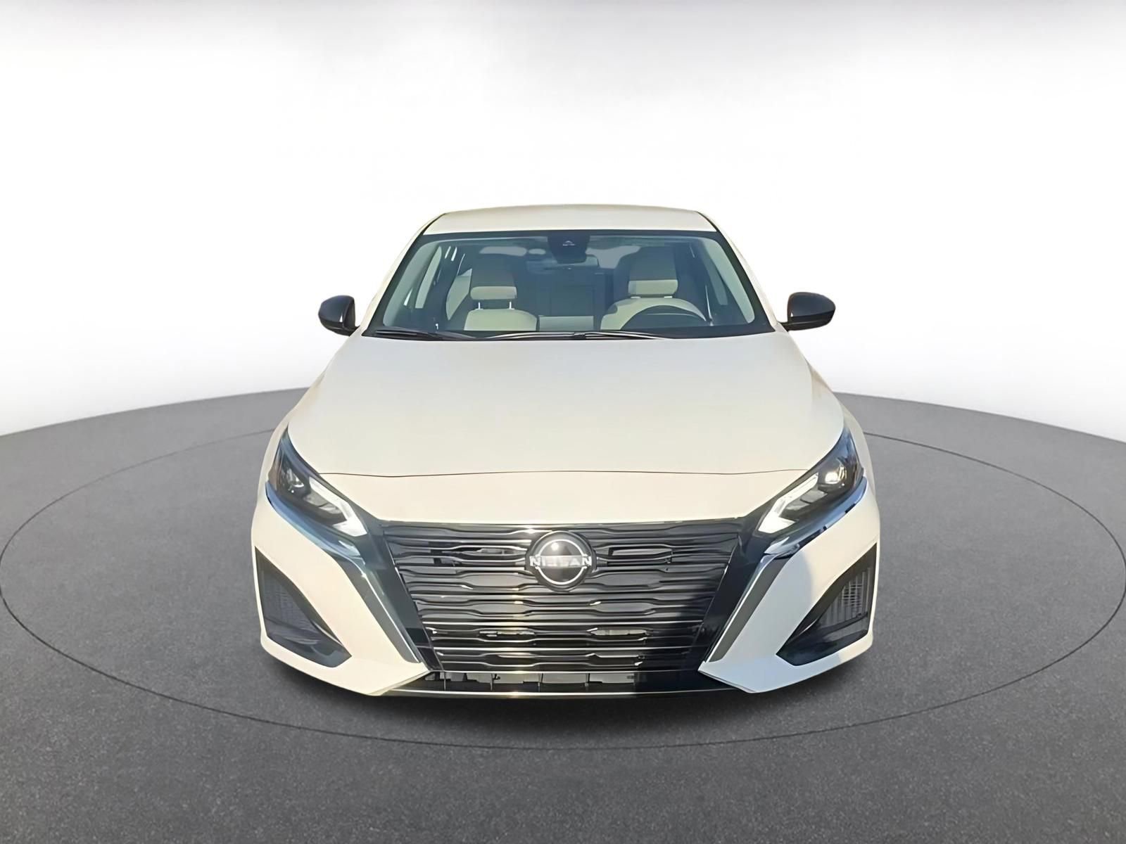Thumbnail: 2025 Nissan Altima - 4