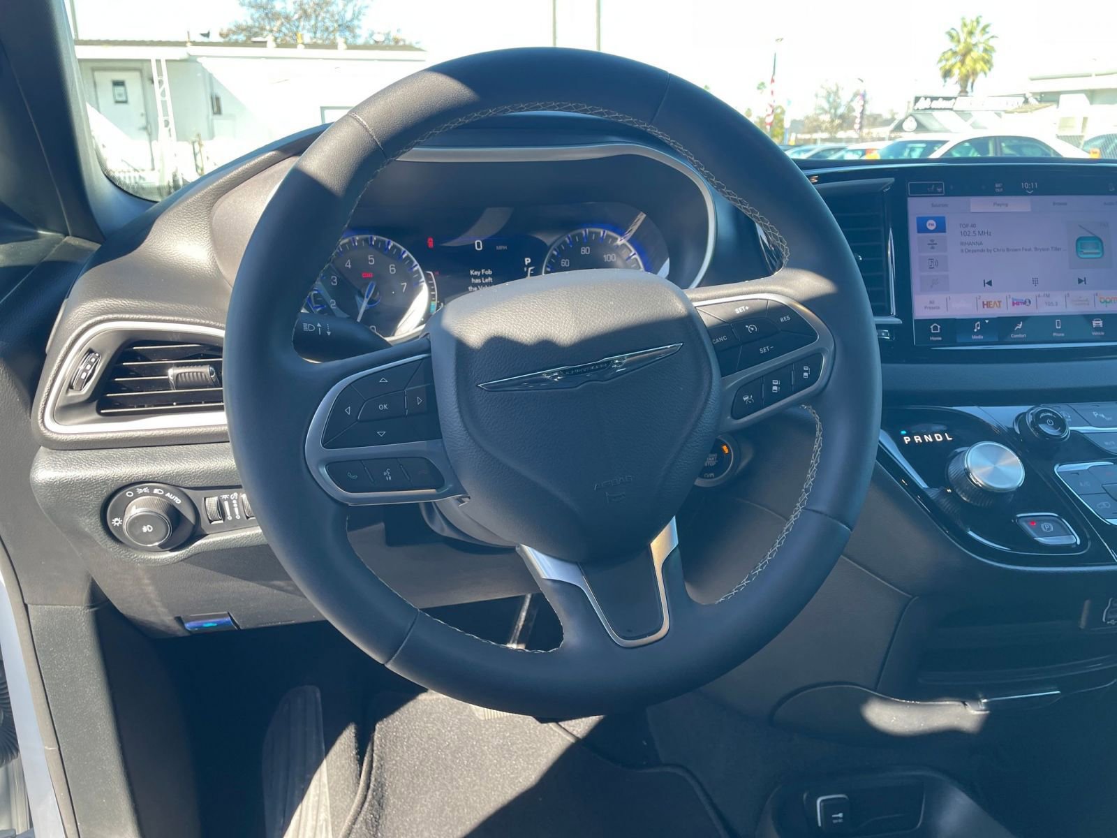 Thumbnail: 2025 Chrysler Pacifica - 31