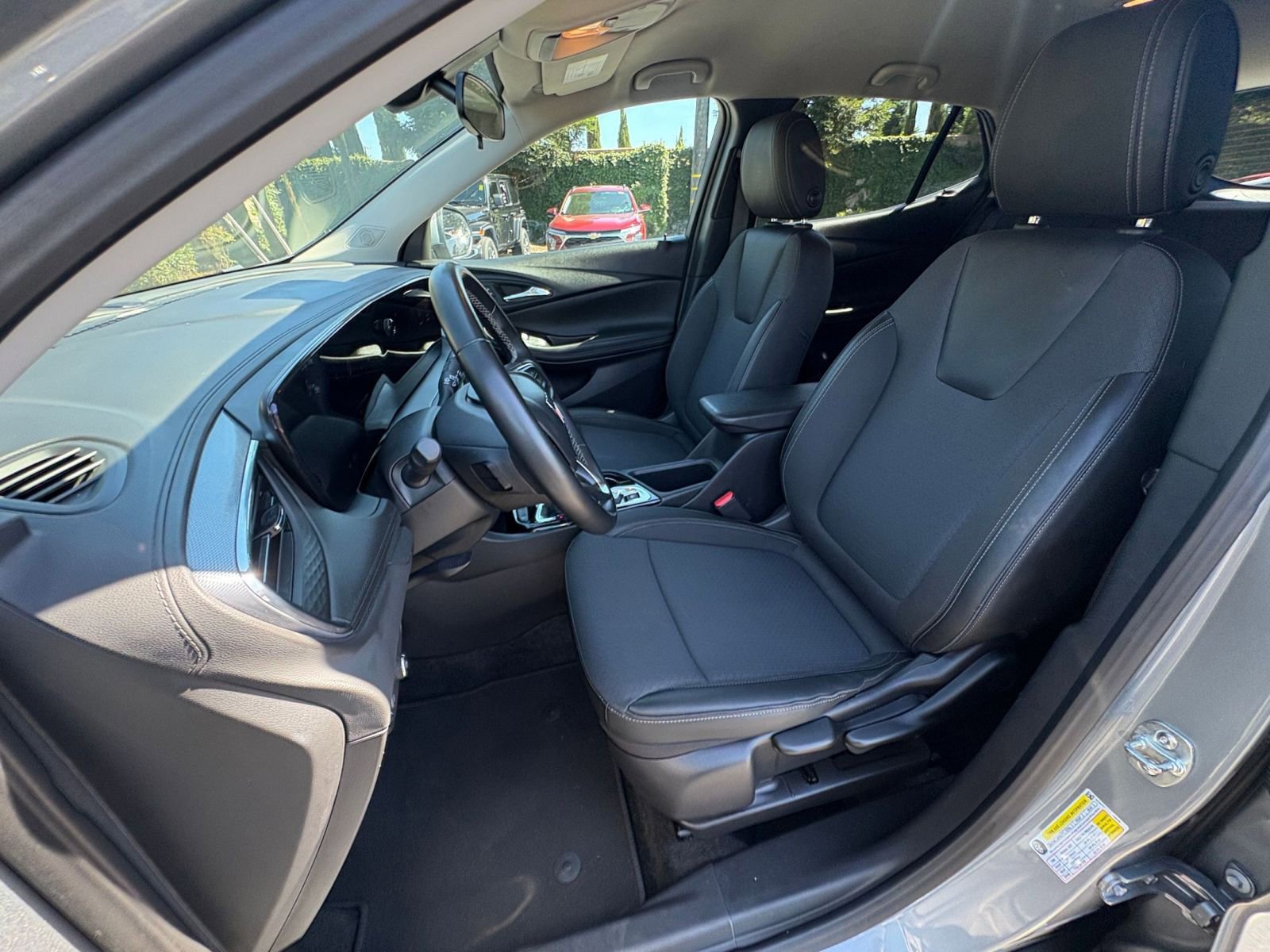 Thumbnail: 2025 Buick Encore GX - 35