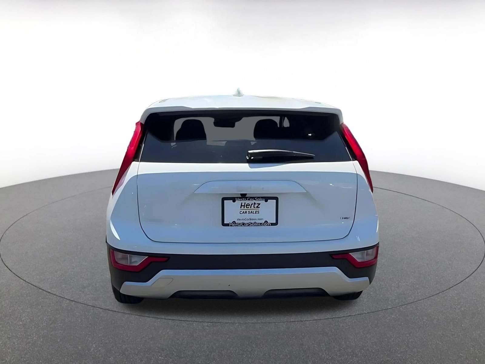 Thumbnail: 2026 Kia Niro - 12