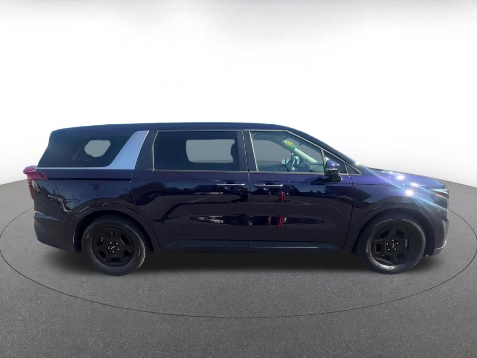 Thumbnail: 2026 Kia Carnival - 16
