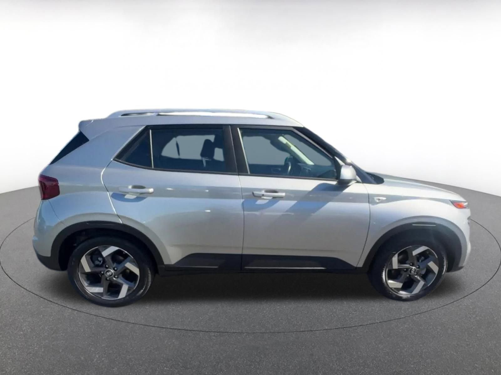 Thumbnail: 2025 Hyundai Venue - 16