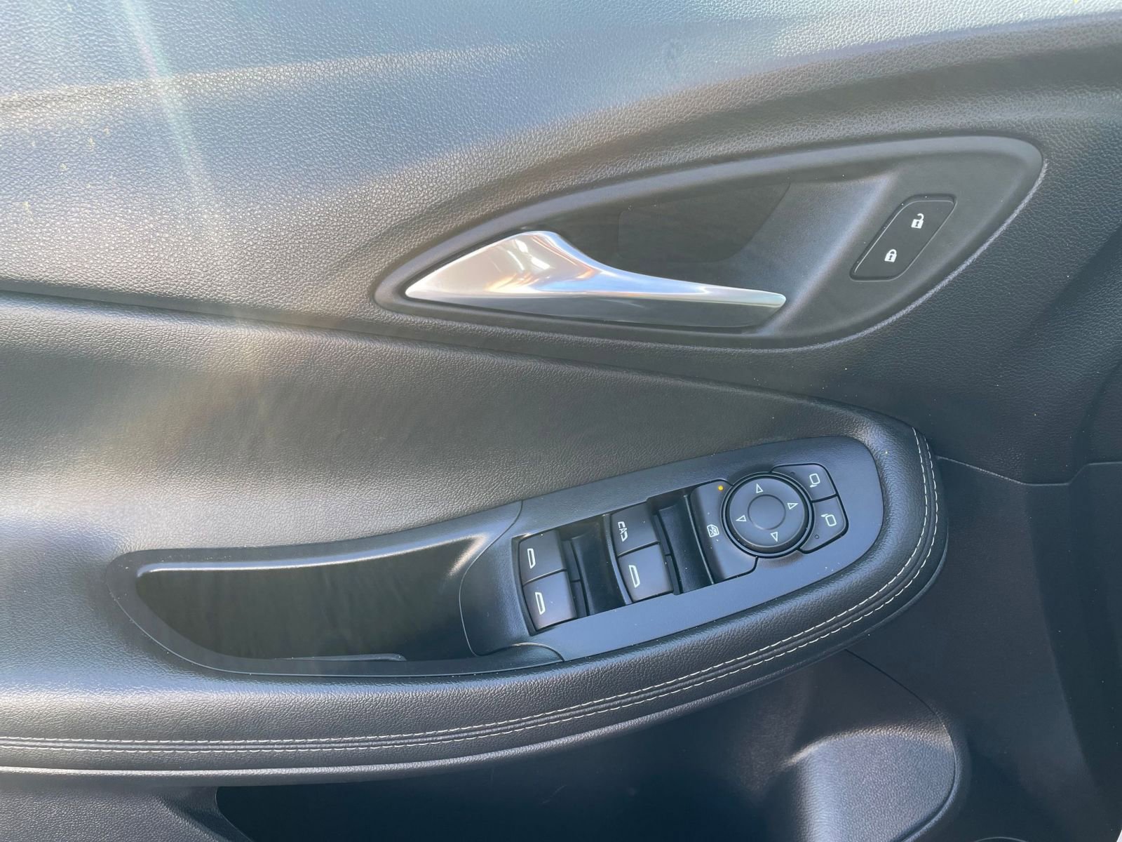 Thumbnail: 2025 Buick Encore GX - 20