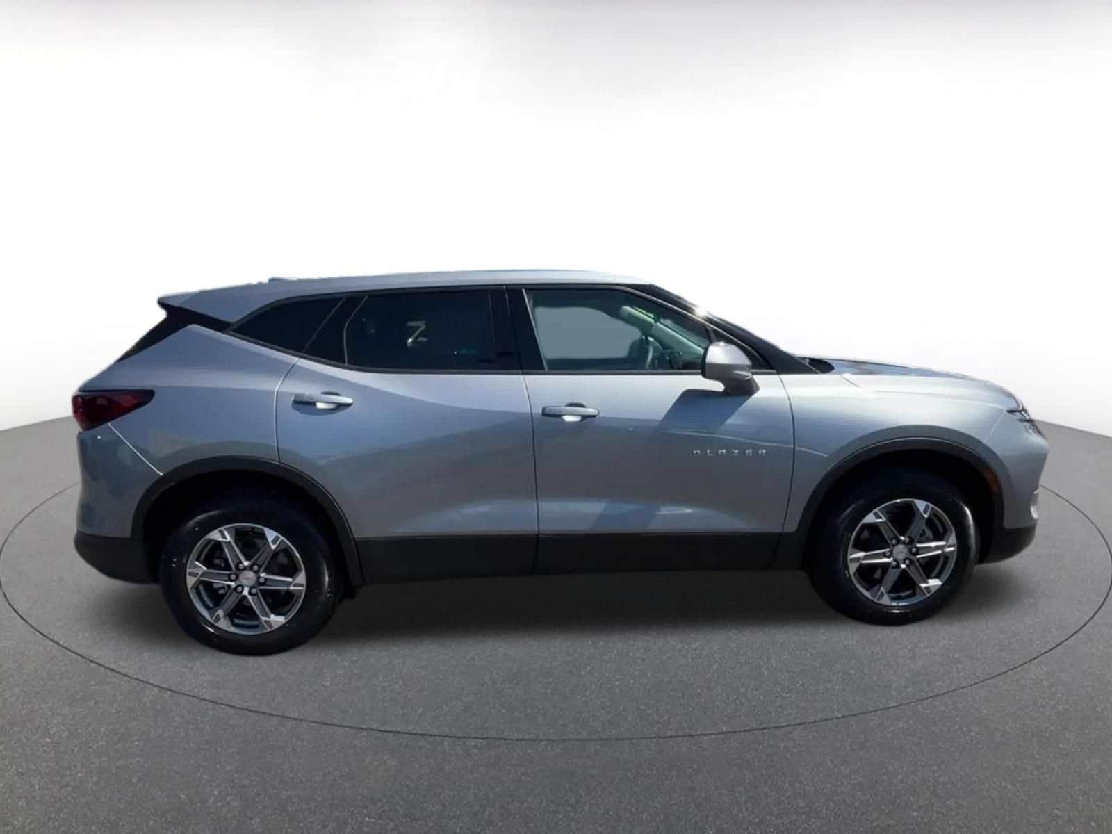 Thumbnail: 2026 Chevrolet Blazer - 13