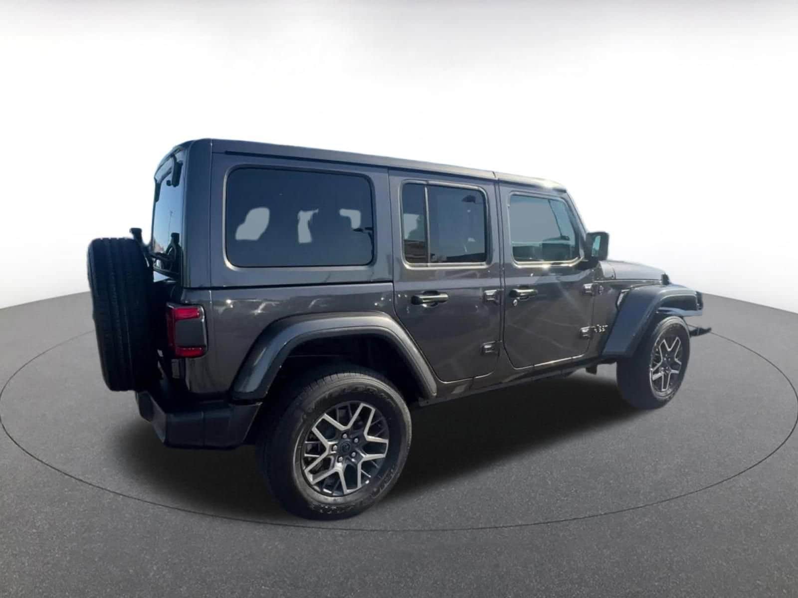 Thumbnail: 2025 Jeep Wrangler - 15