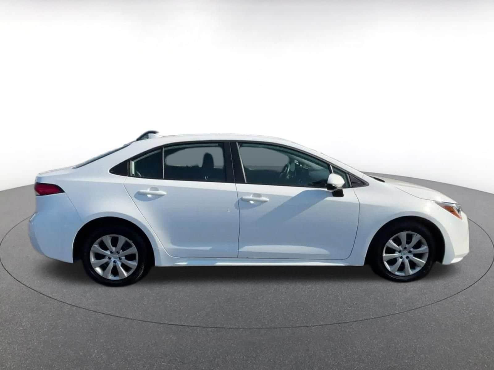 Thumbnail: 2025 Toyota Corolla - 15