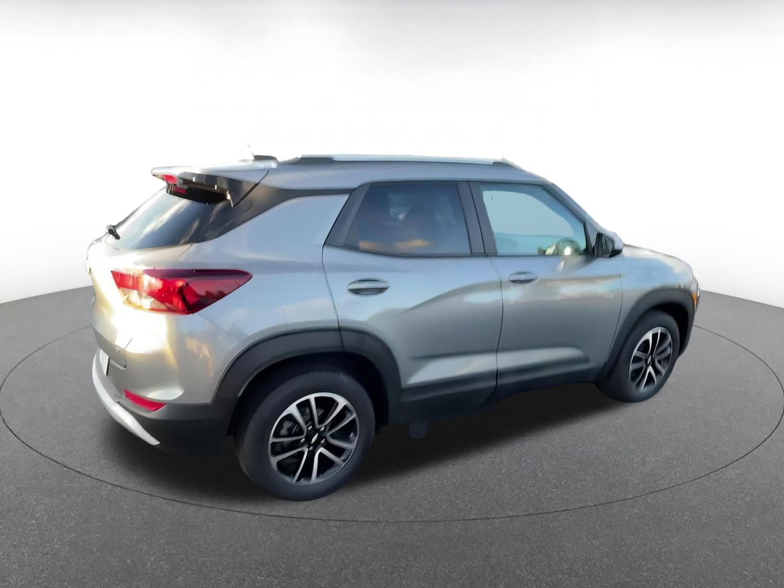 Thumbnail: 2025 Chevrolet TrailBlazer - 15