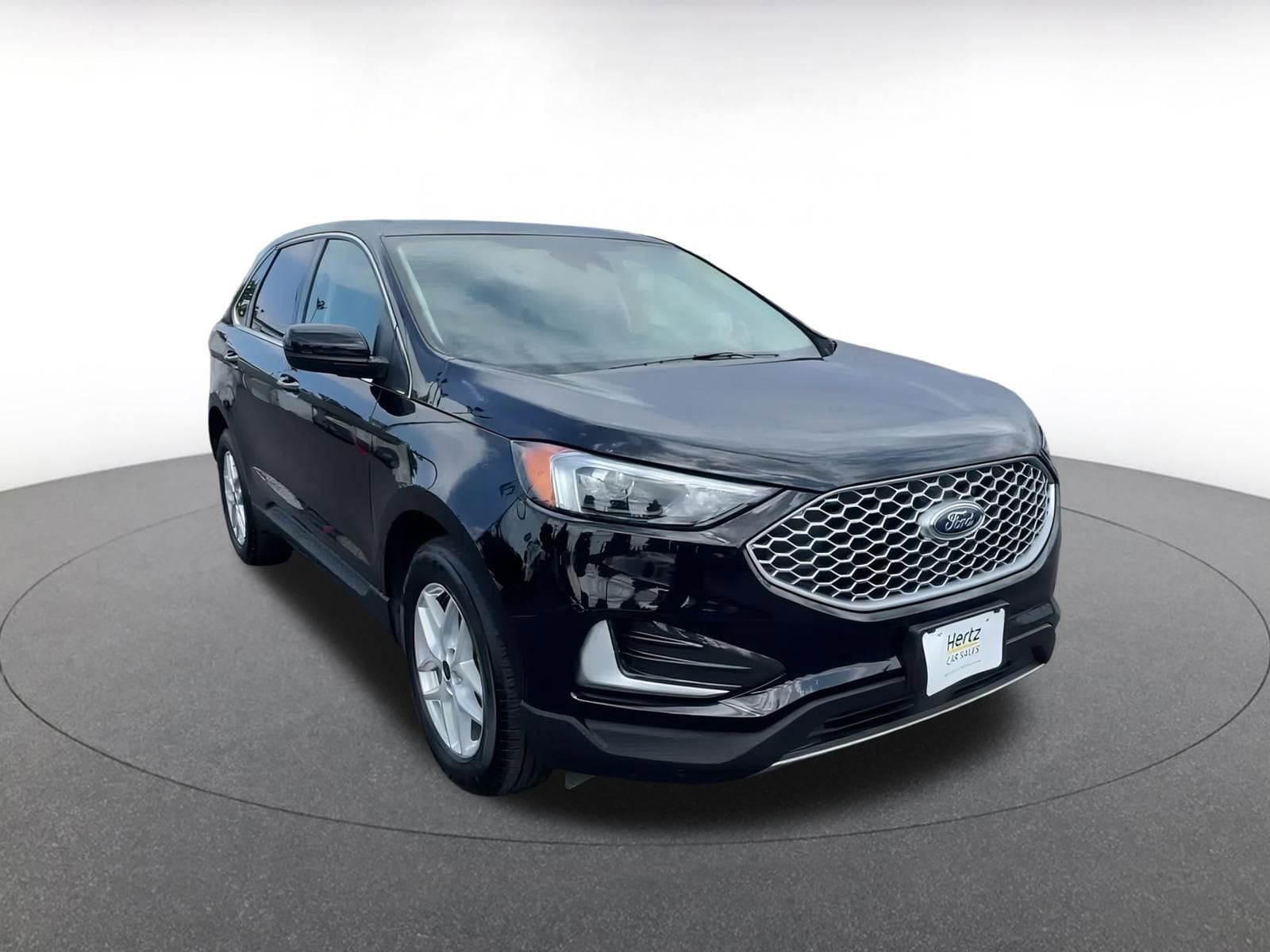 Thumbnail: 2024 Ford Edge - 3