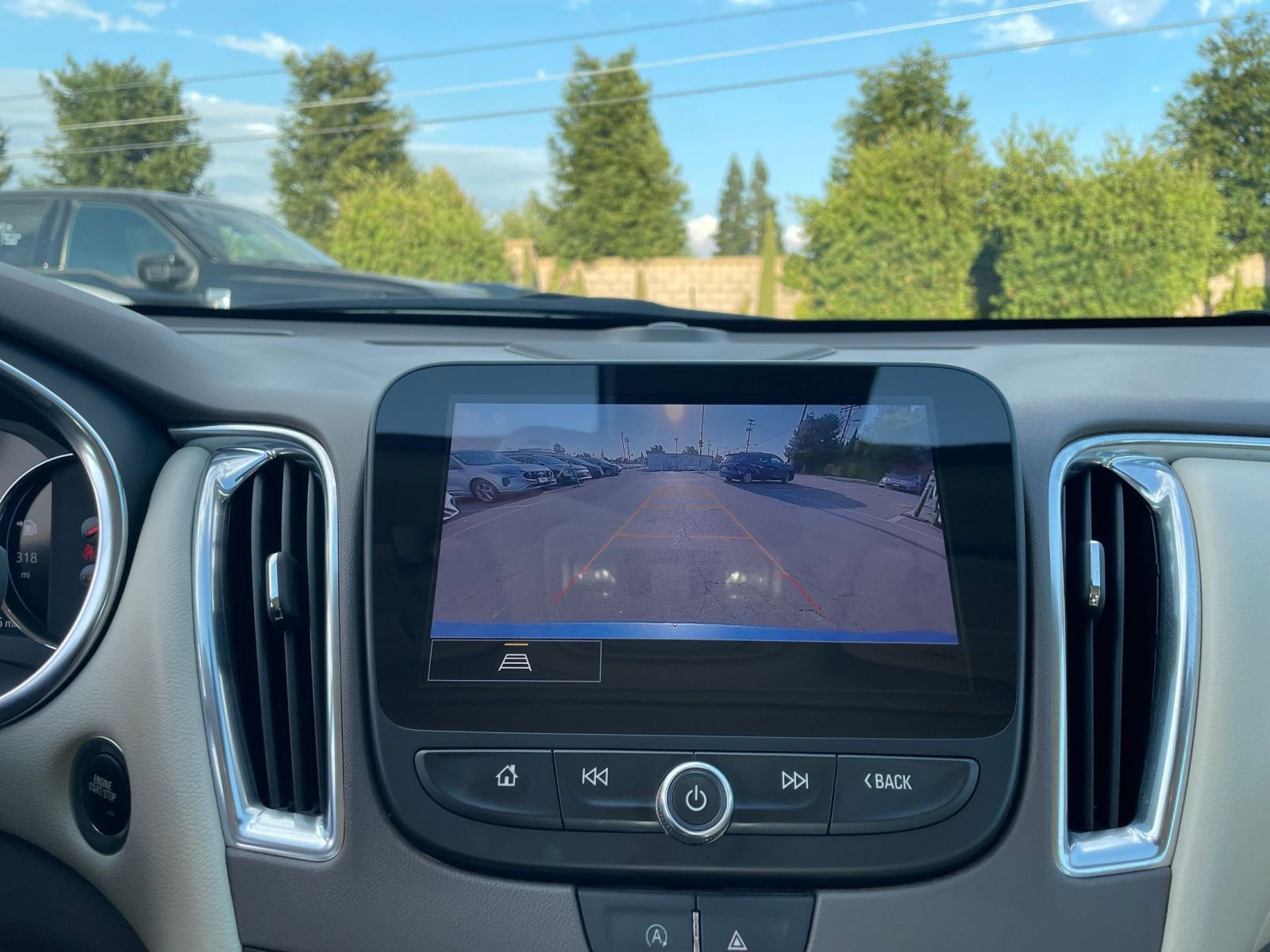 Thumbnail: 2024 Chevrolet Malibu - 17