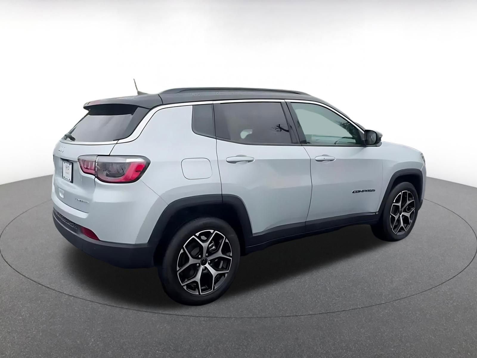 Thumbnail: 2025 Jeep Compass - 15