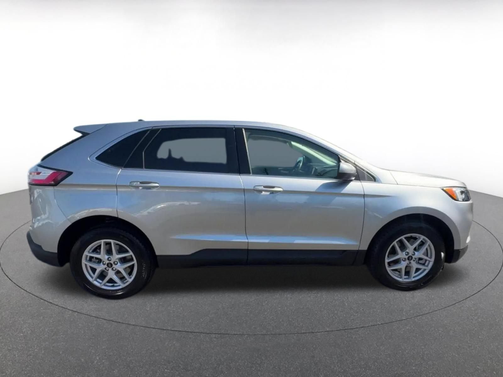Thumbnail: 2024 Ford Edge - 16