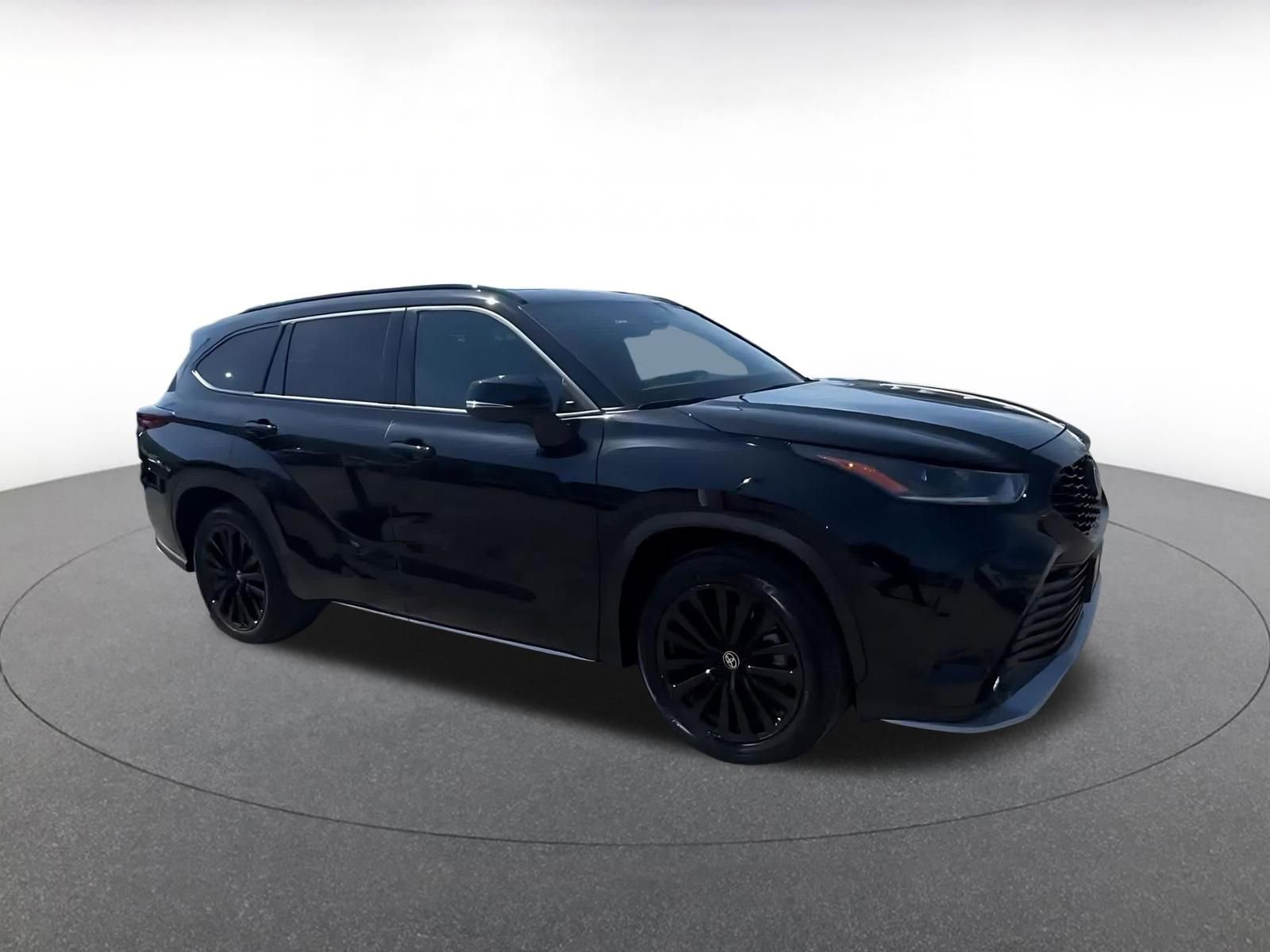 Thumbnail: 2025 Toyota Highlander - 2