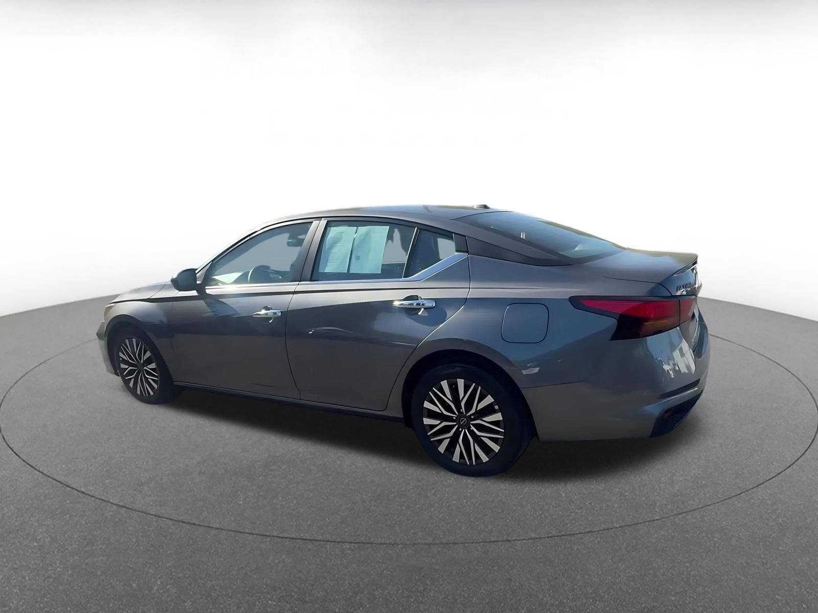 Thumbnail: 2025 Nissan Altima - 10