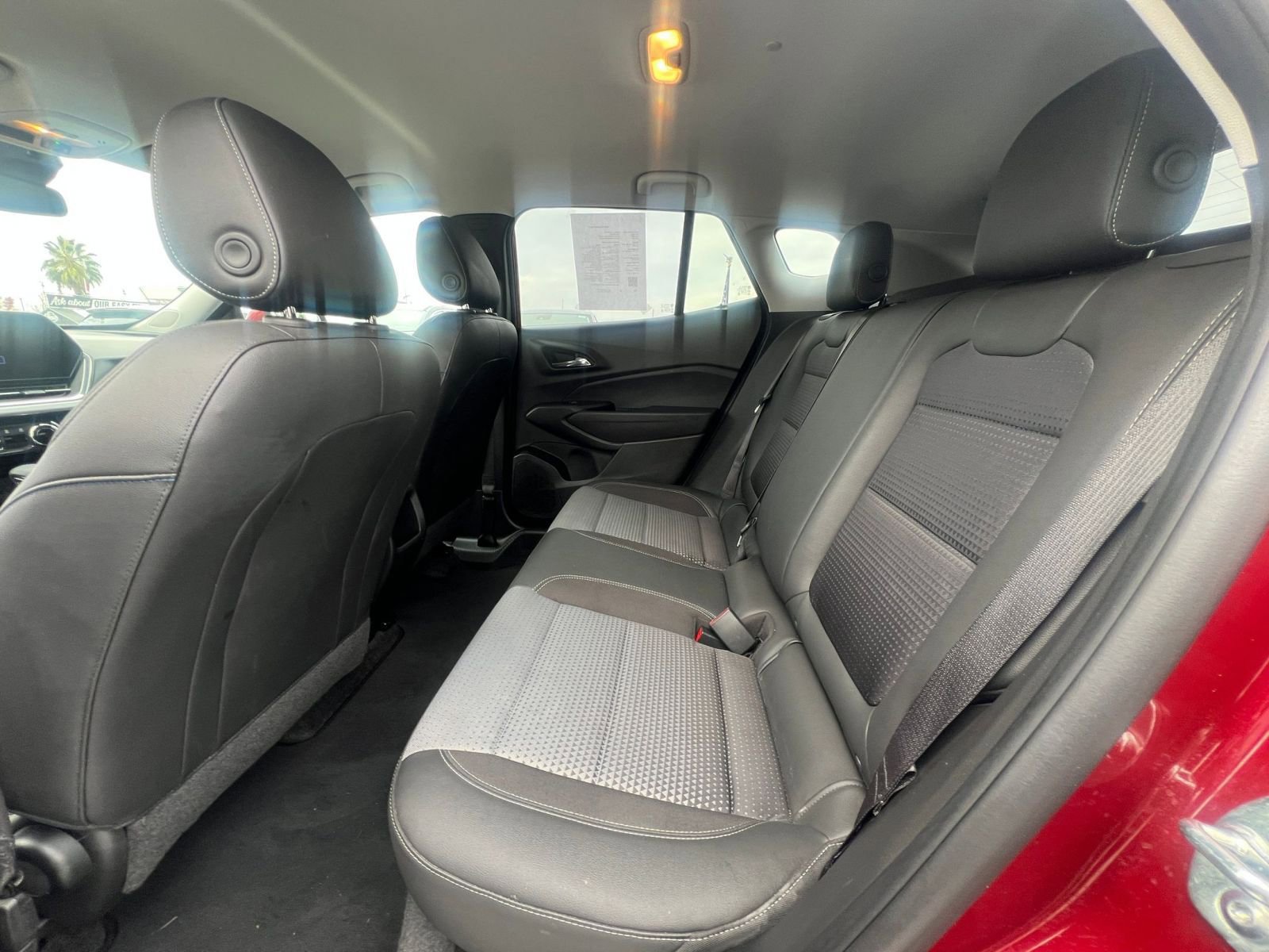 Thumbnail: 2025 Chevrolet Trax - 25