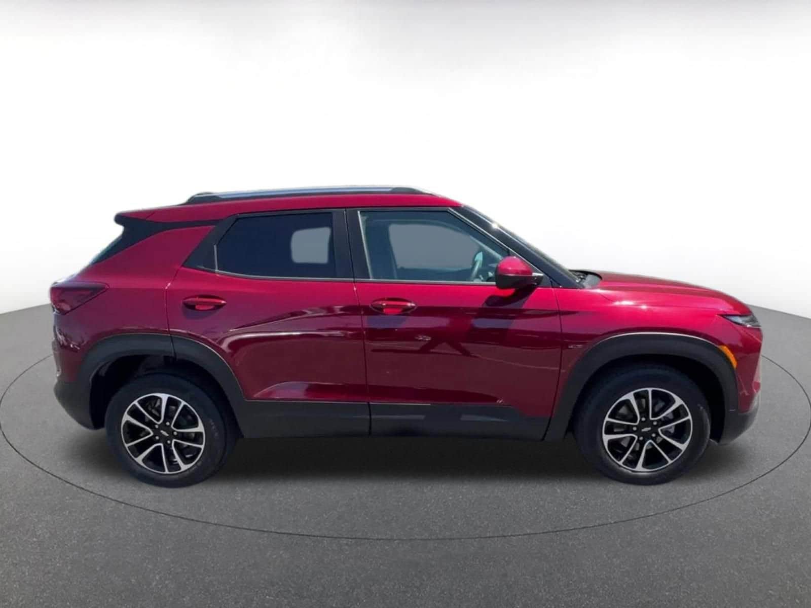 Thumbnail: 2025 Chevrolet TrailBlazer - 16