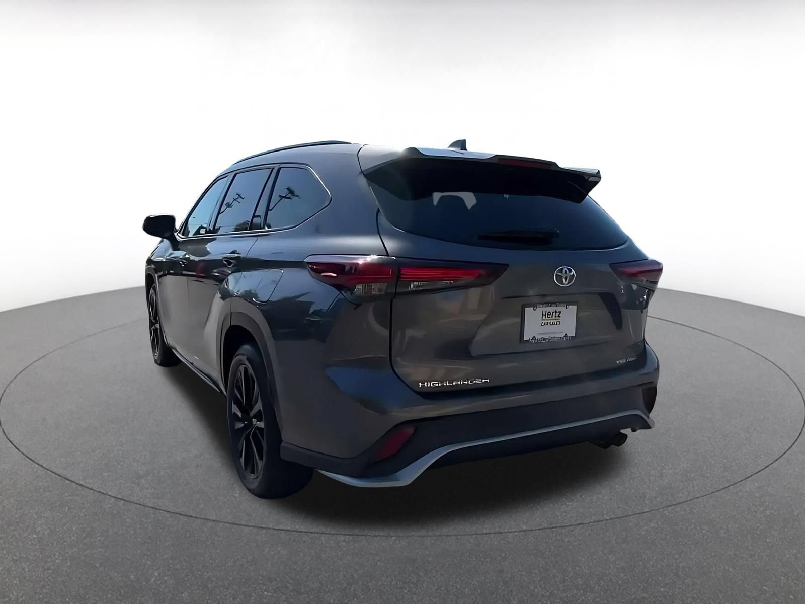 Thumbnail: 2025 Toyota Highlander - 9