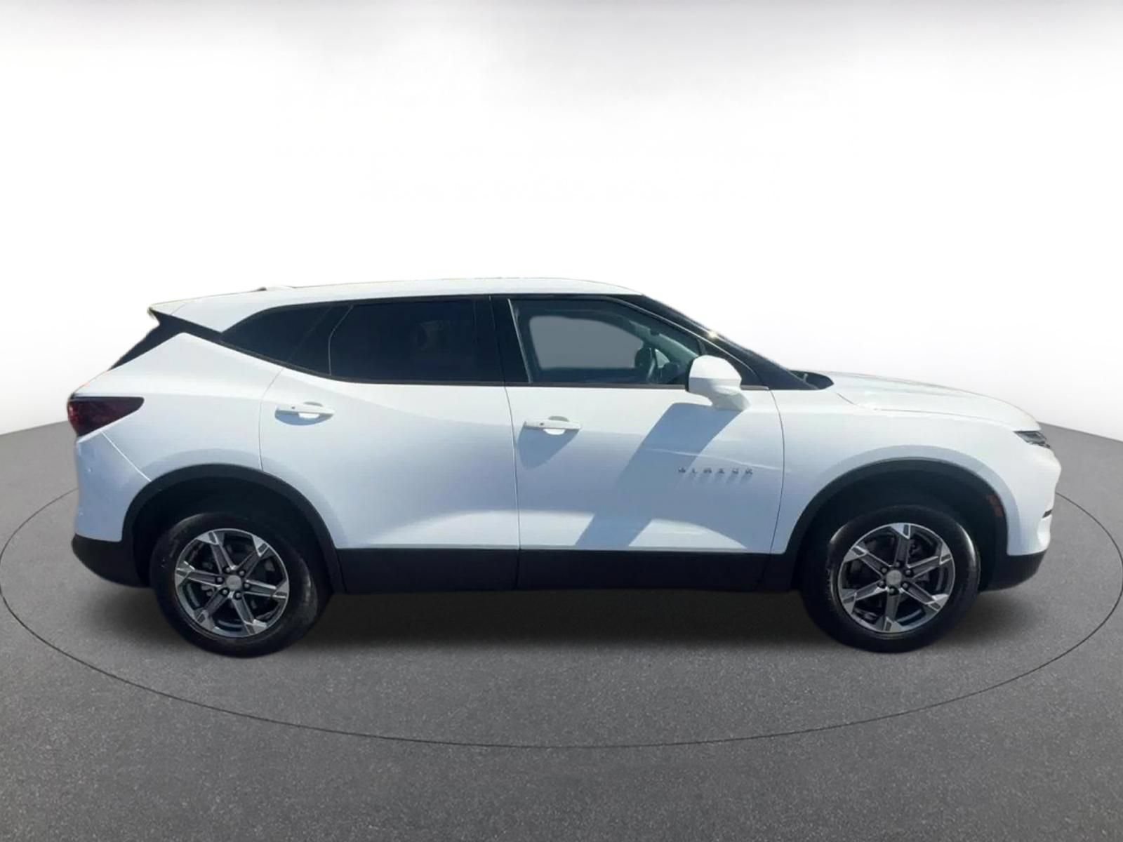 Thumbnail: 2025 Chevrolet Blazer - 16